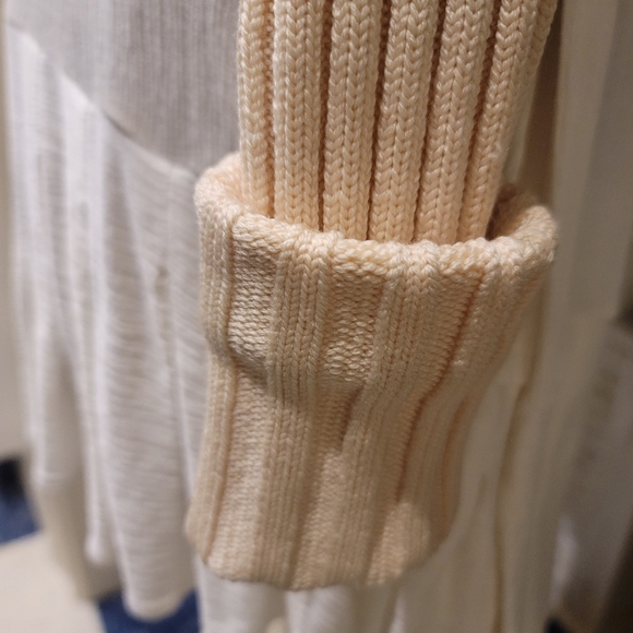 Authentic Burberry Wool Jacket - Picture 5 of 16